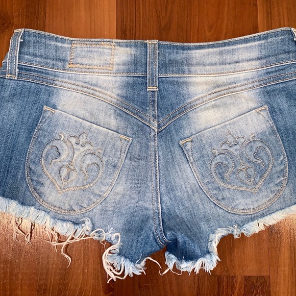 🌿 SIWY Lightwash Cut-Off Jean Shorts - Picture 5 of 6